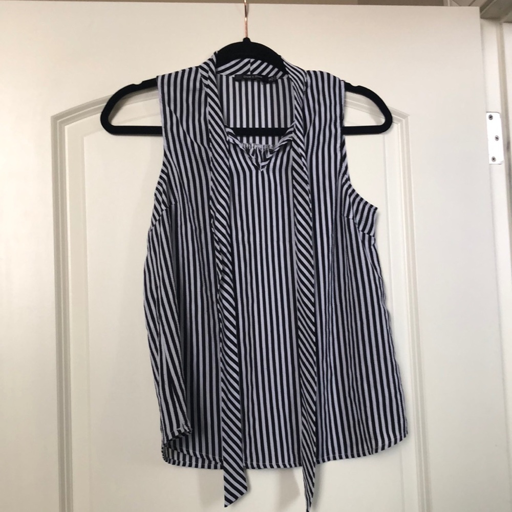 Doe & Rae sleeveless blouse